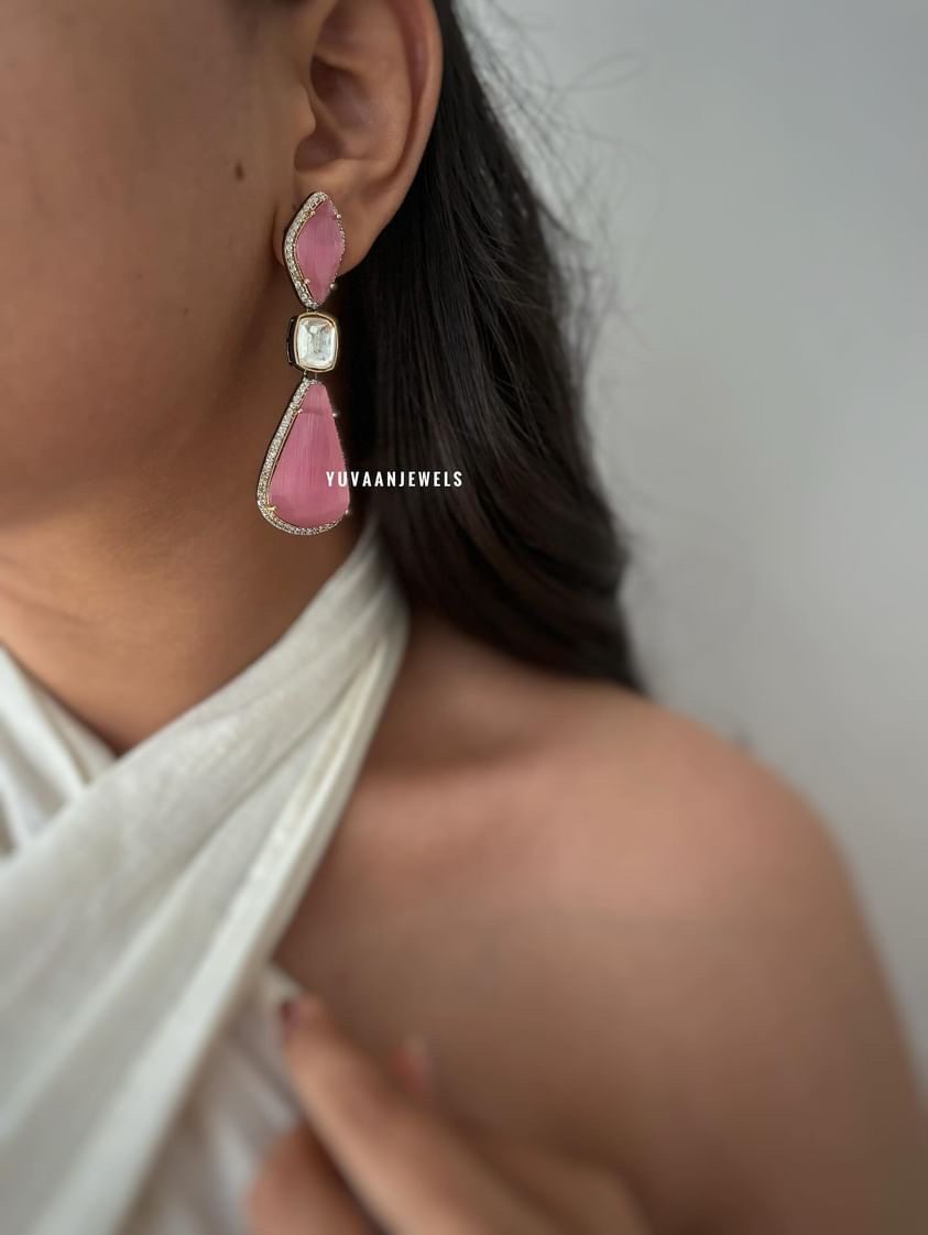 Aaru antique Quartz earrings
