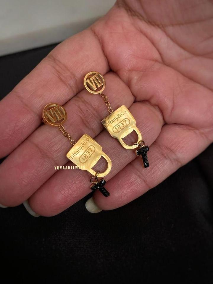 Allium hanging Earings - Image 6