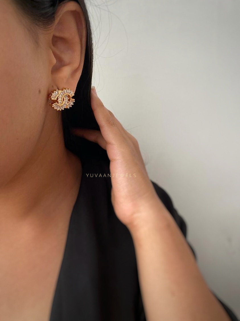 Hazel Gold studs - Image 4