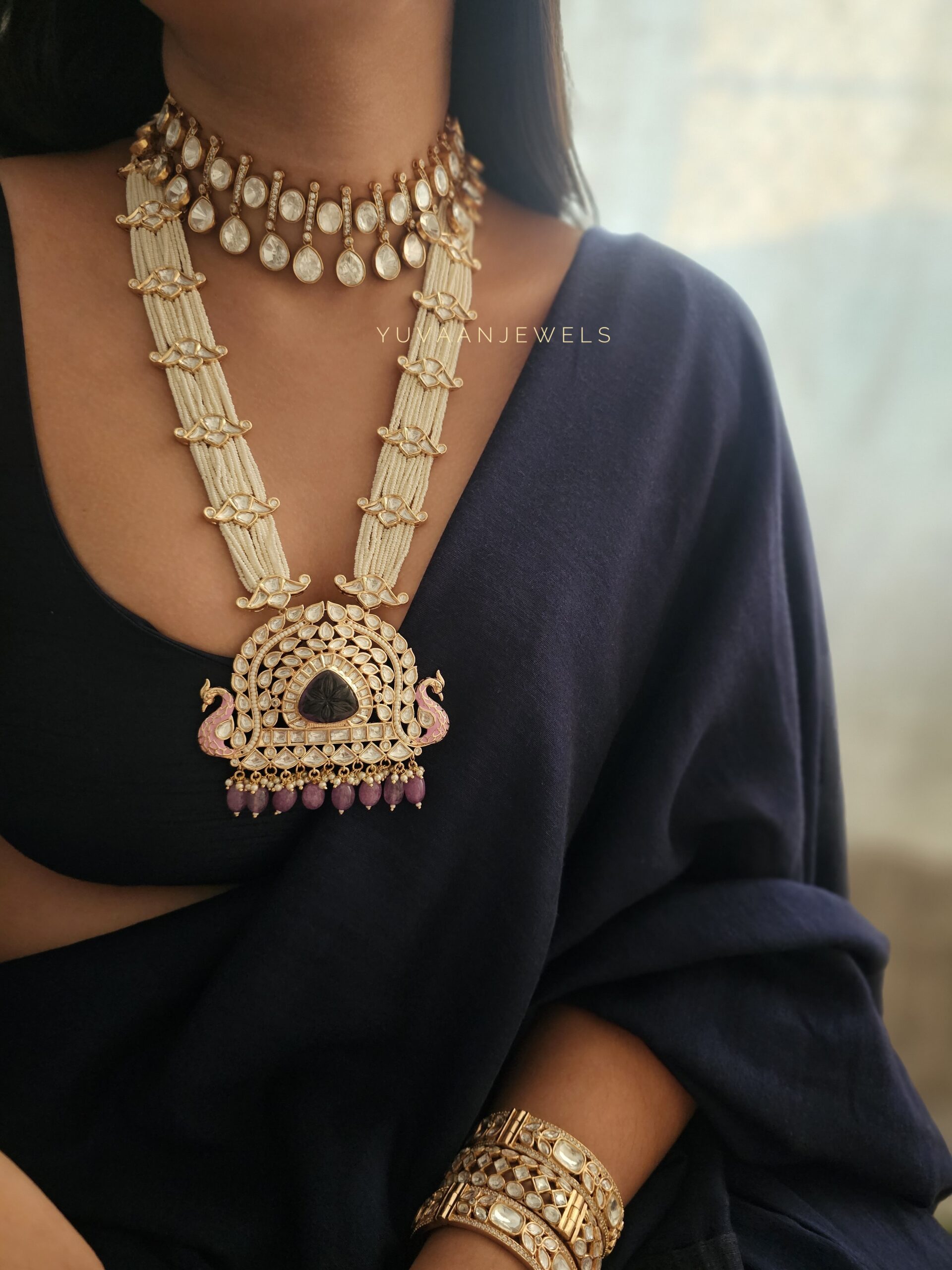 Clara peacock motif long haar