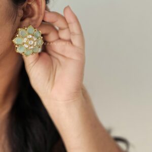 Avantika polki studs