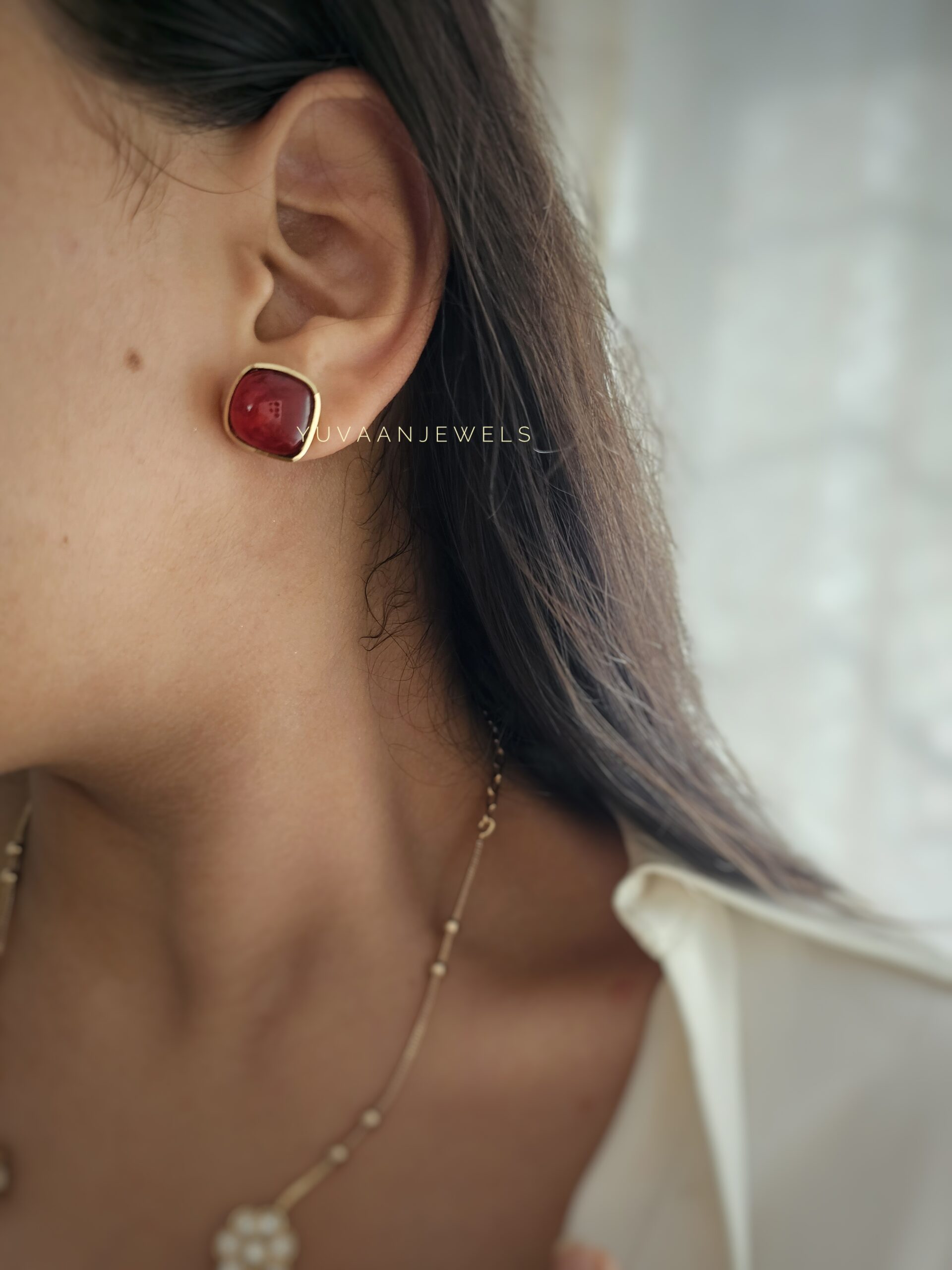 Mishani Long quartz and polki necklace