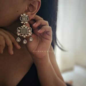 Palak Quartz stone & polki earings