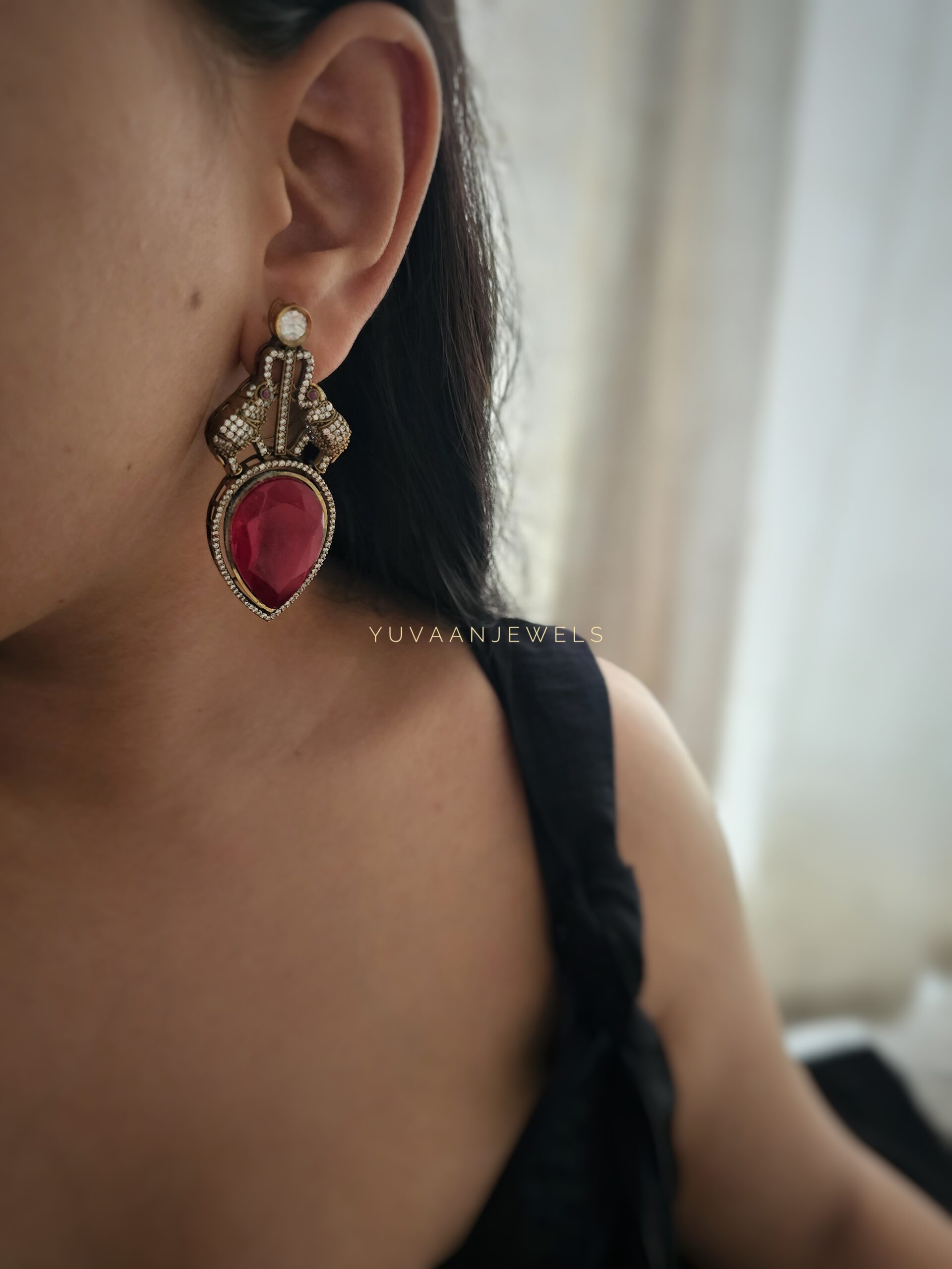 Orphic handcrafted Quartz earings