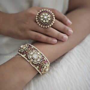 Vasu Handcarved polki openable kada