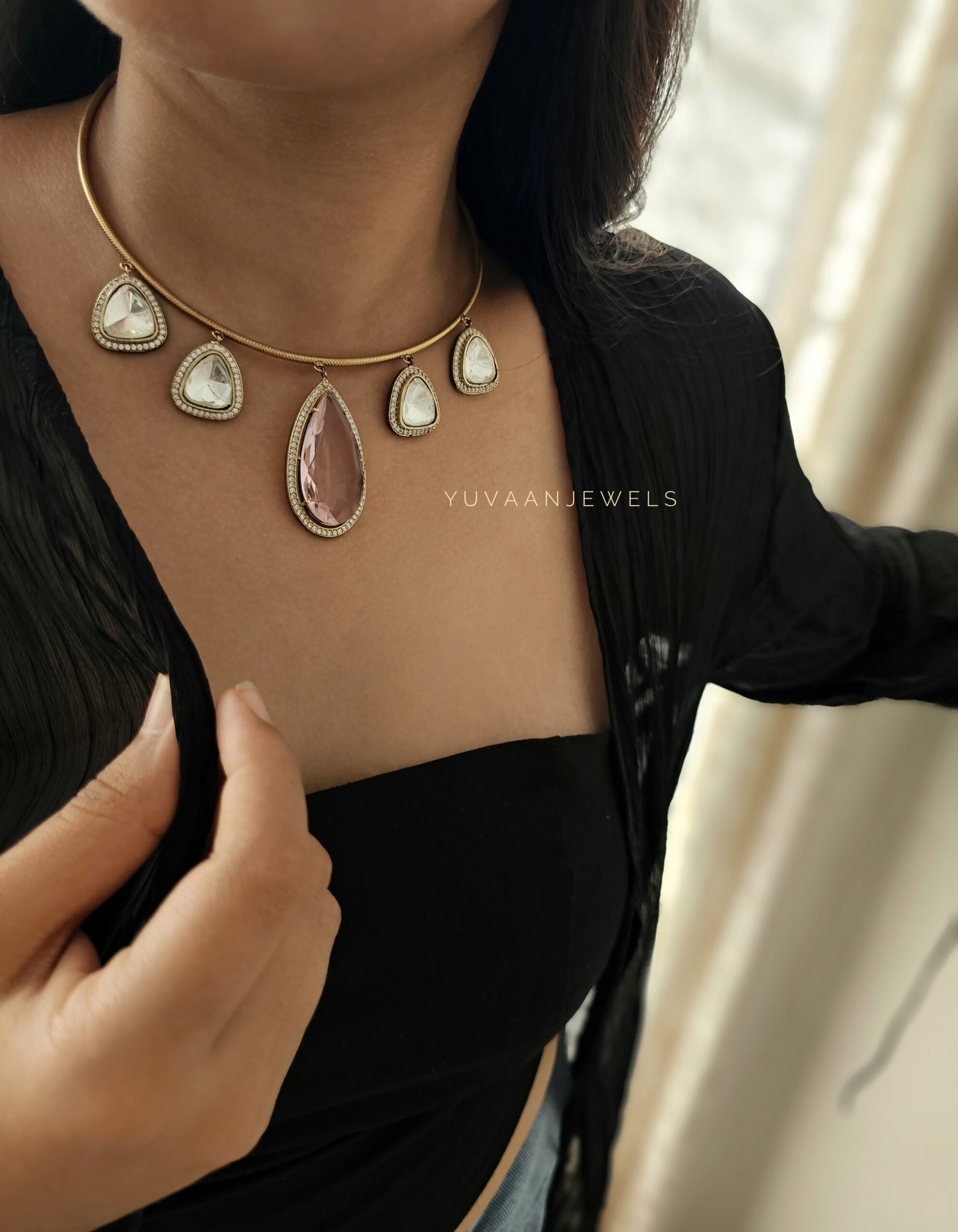 Disha Quartz and polki Hasli necklace