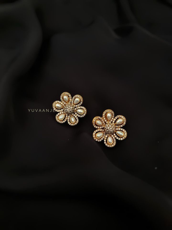 Fagun semi-precious studs - Image 3