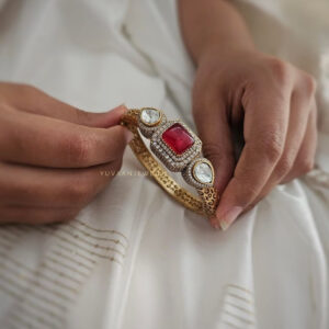 Arohi Quartz and polki  Necklace