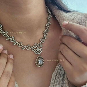 Nurvi Polki Necklace