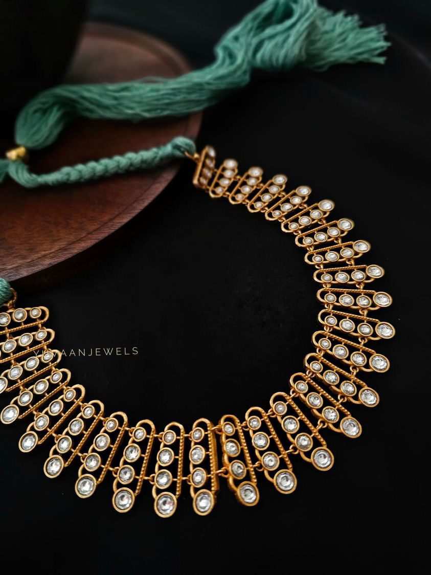 Vedika handcrafted necklace - Image 6
