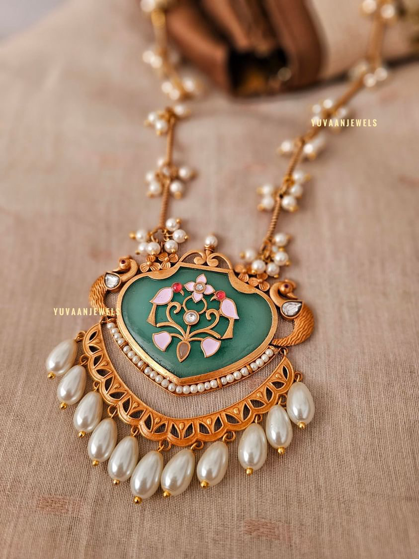 Ruslaan Long Handcrafted Necklace - Image 8