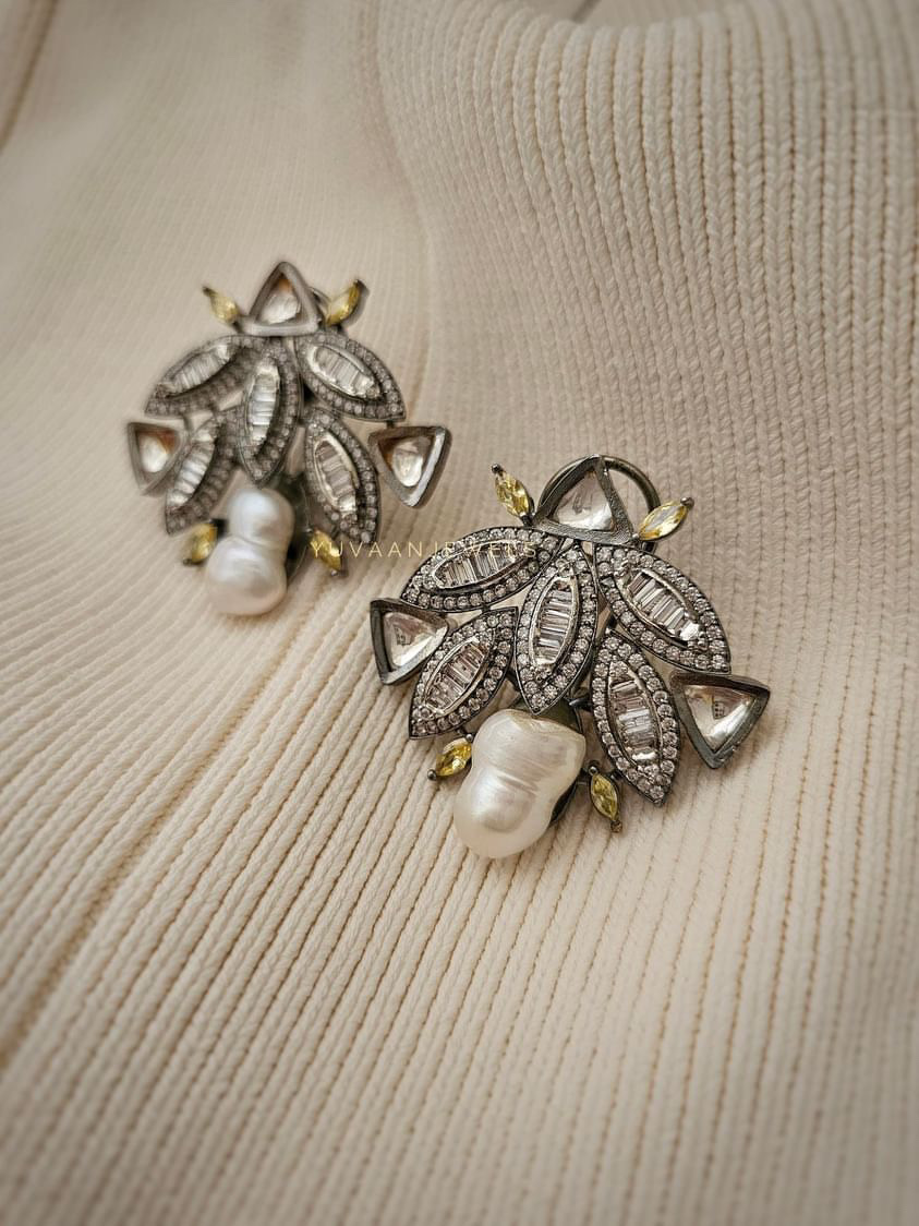 Nuri Baroque Studs - Image 7