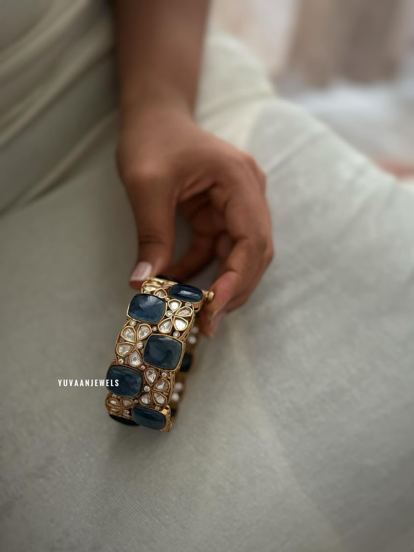 Qui Quartz Openable bangle - Image 7