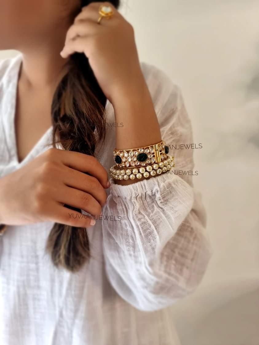 Shvae pearl Bangles