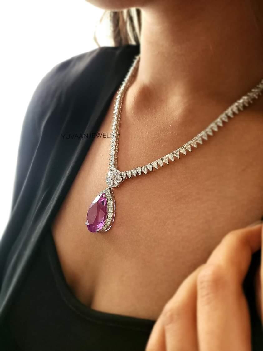 Sargun quartz necklace - Image 5