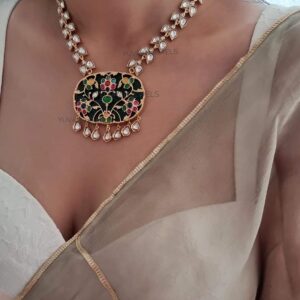 Lafz Handcarved Necklace