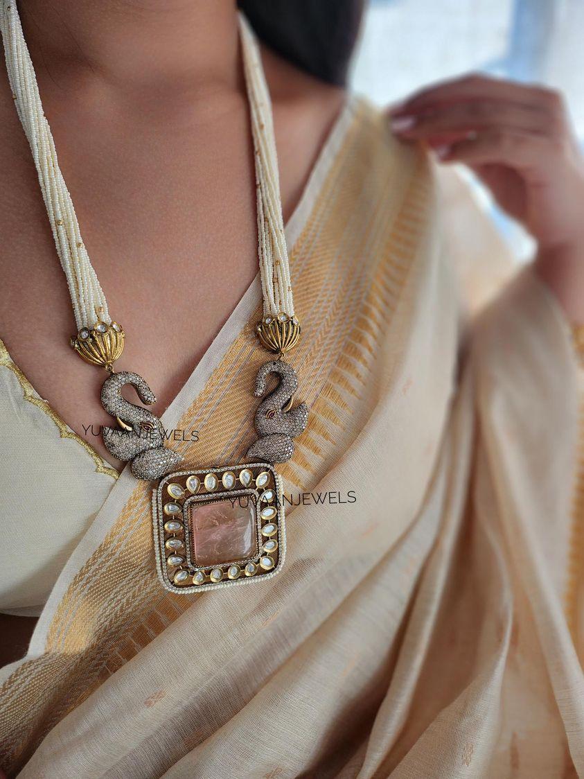 Nazraana Quartz and Pearls Necklace