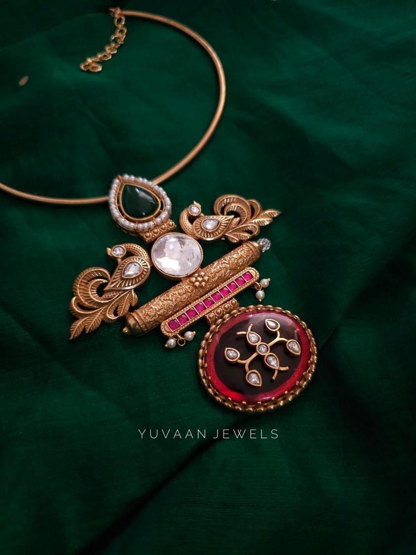 Mrinal hasli Necklace