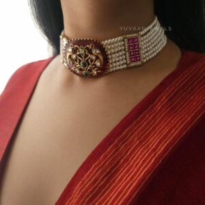Chaitali pearl and quartz choker