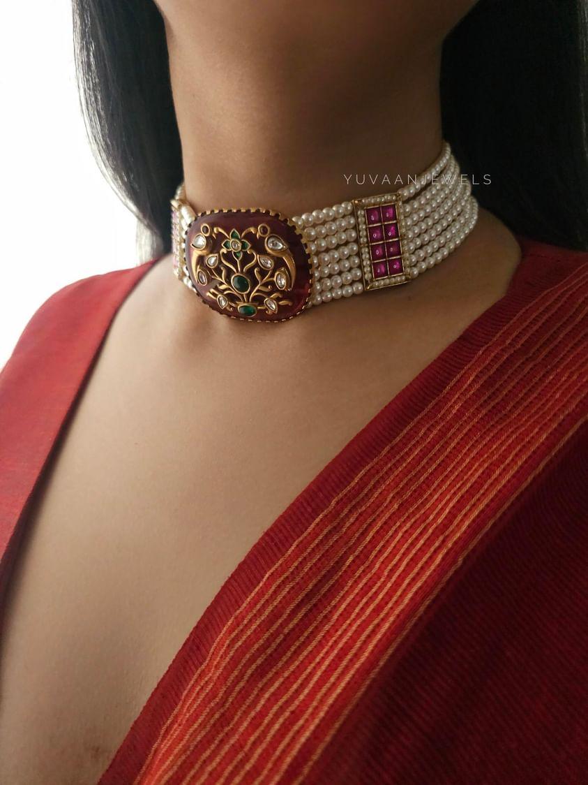 Chaitali pearl and quartz choker