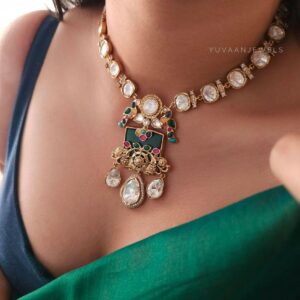 Lacey handcrafted necklace