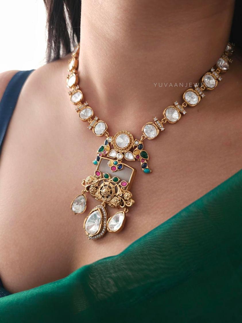 Lacey handcrafted necklace