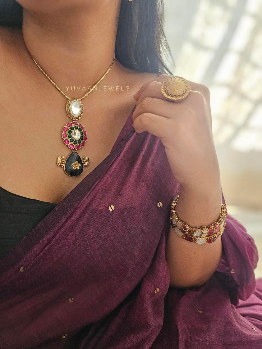 Zahira handcrafted necklace