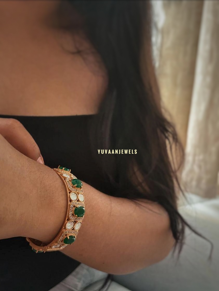 Mehtaab Openable bangle