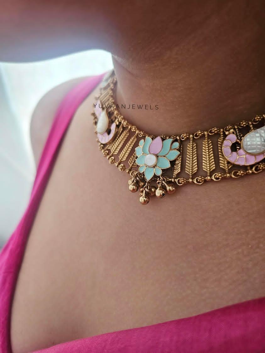 Baugh handcarved necklace