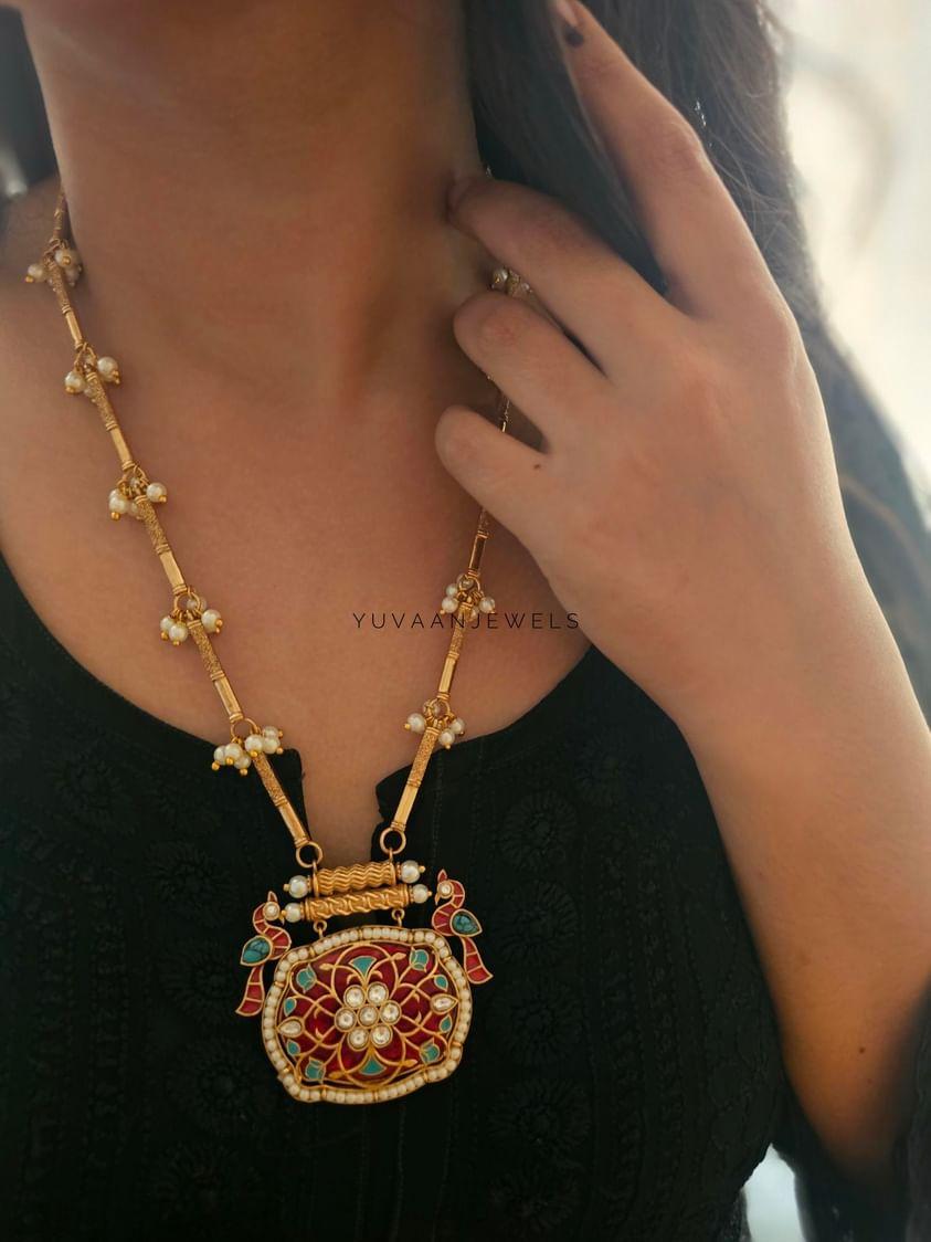 Zoey handcrafted long Necklace