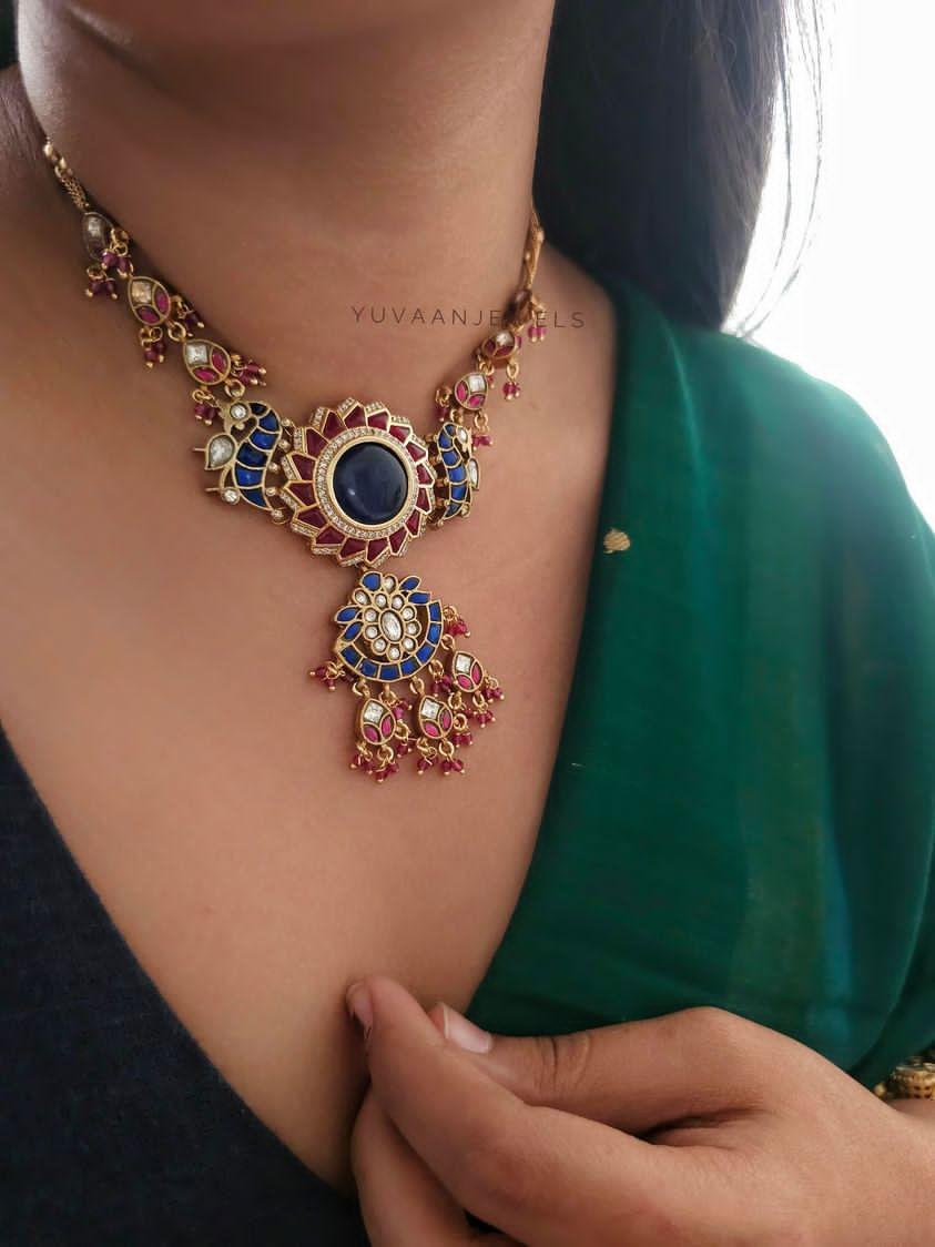 Navi handcrafted necklace