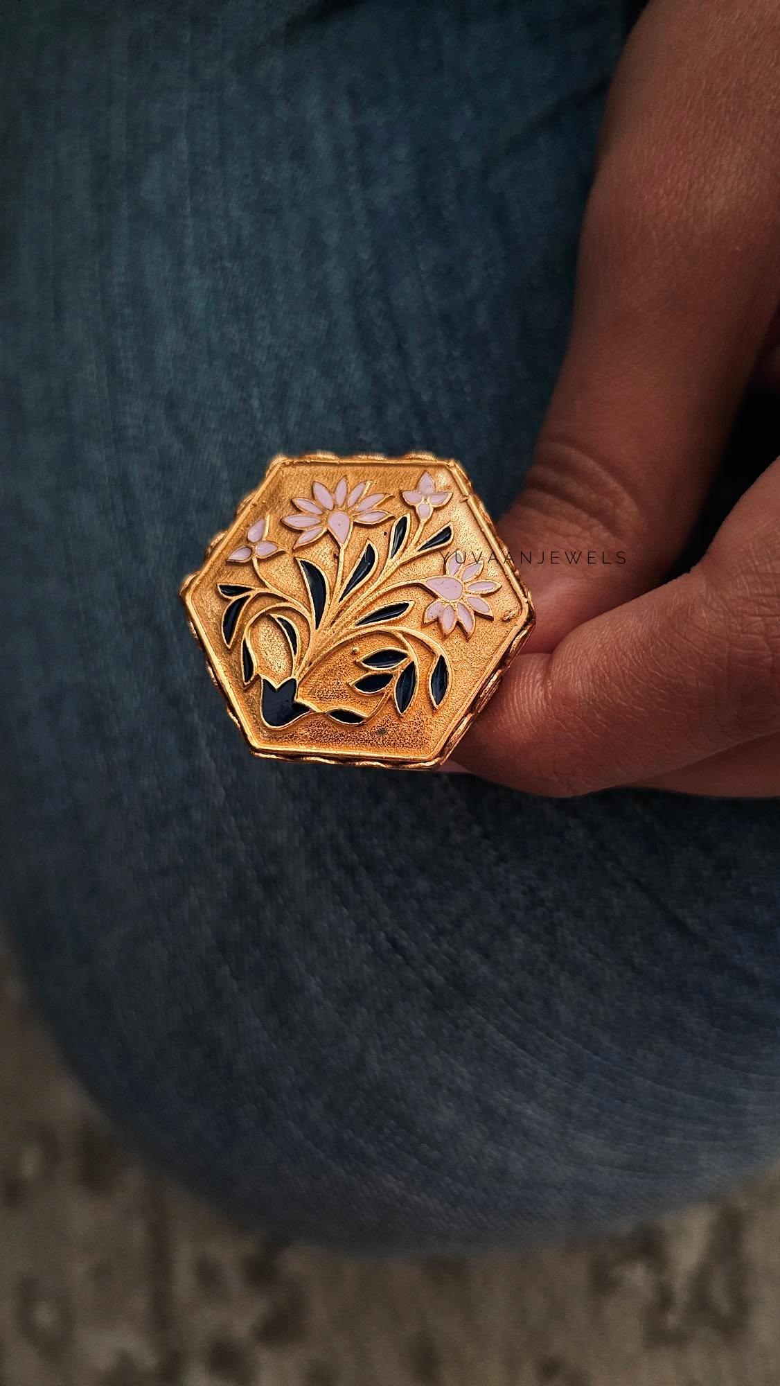 Amiara handcrafted ring - Image 4