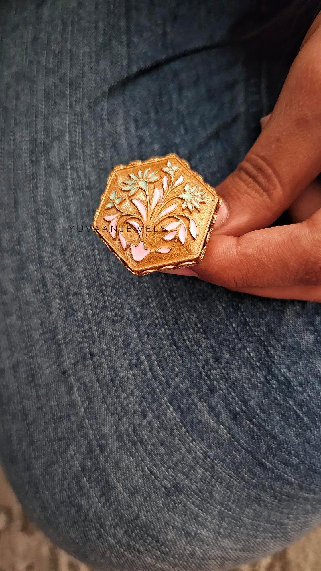 Amiara handcrafted ring - Image 3