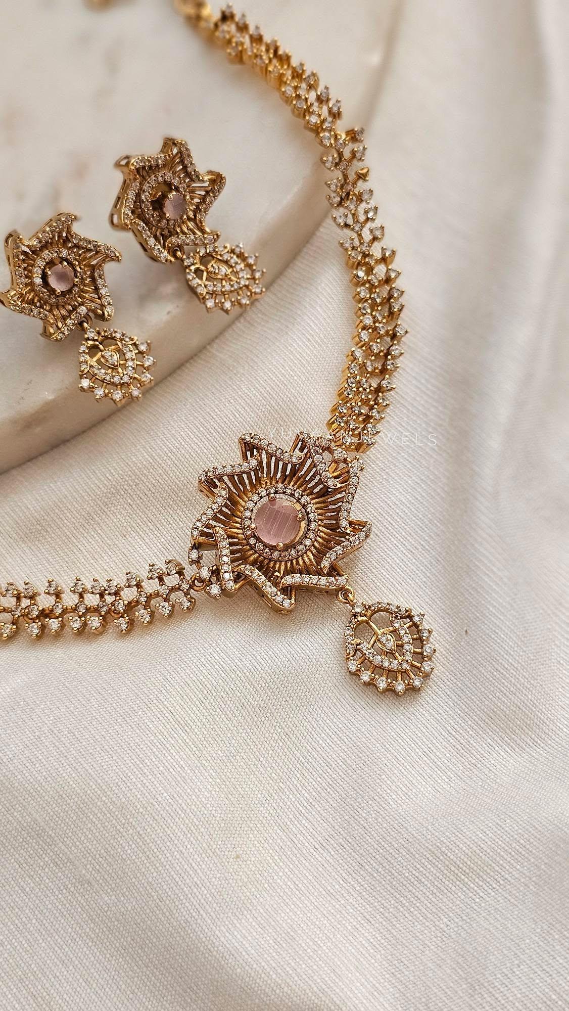 Feeha Interchangeable Stone Choker - Image 17