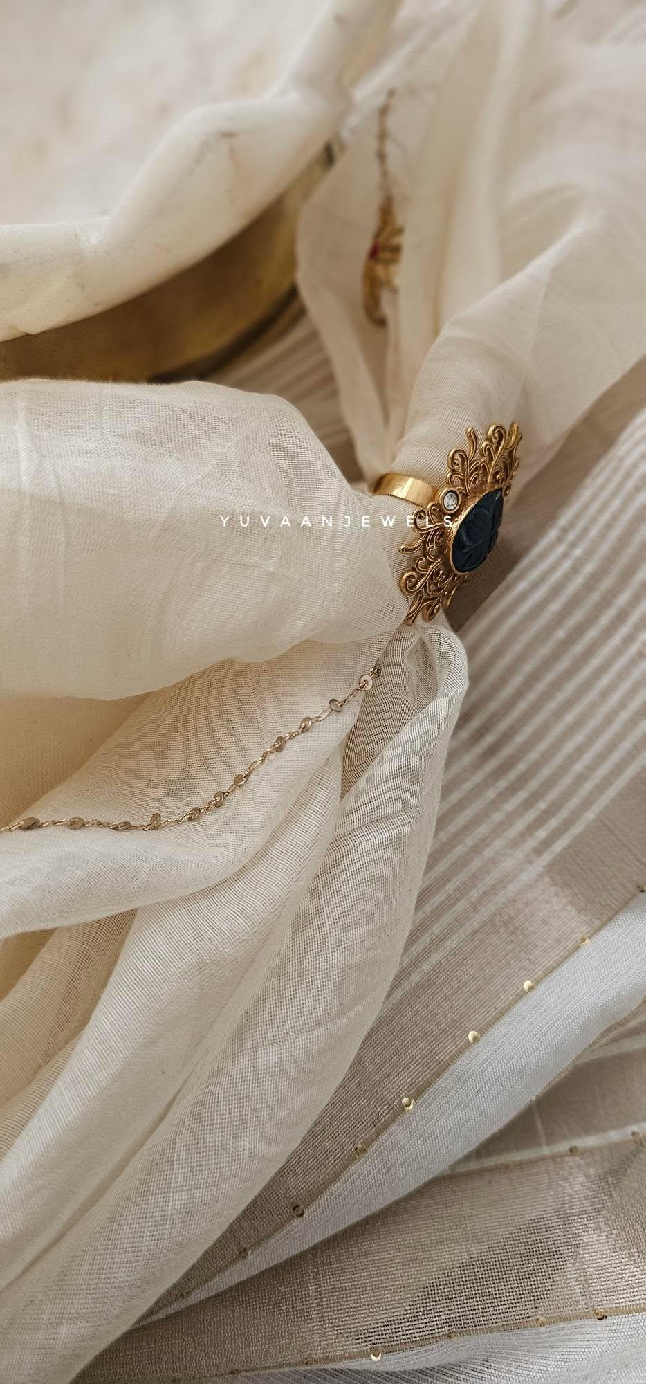 Shifa Handcarved ring