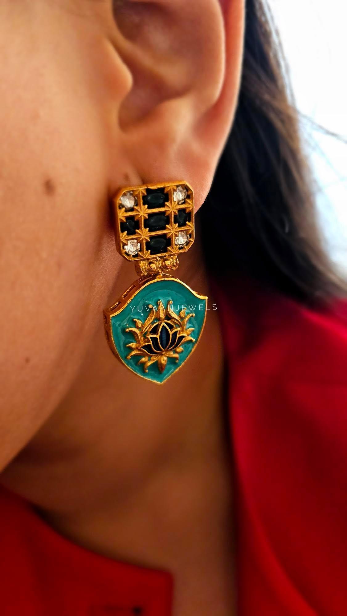 Farah handcrafted earring