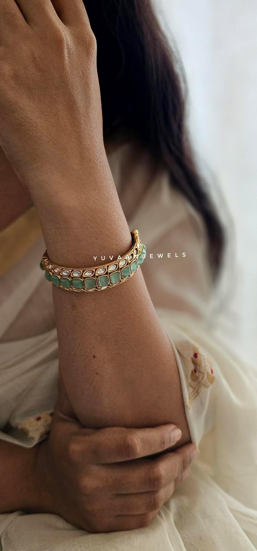 Praful Openable Bangle
