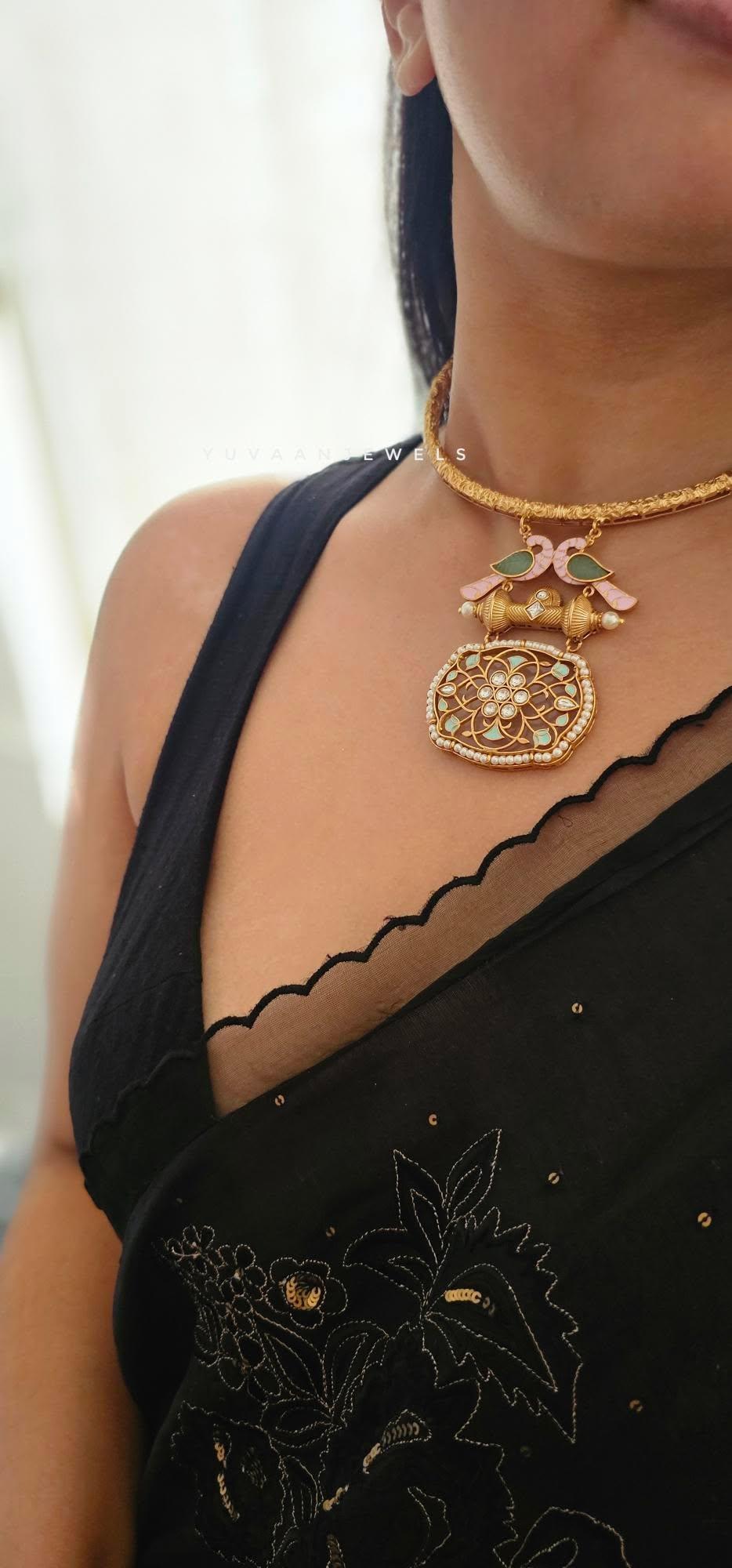 Ridhha hasli necklace