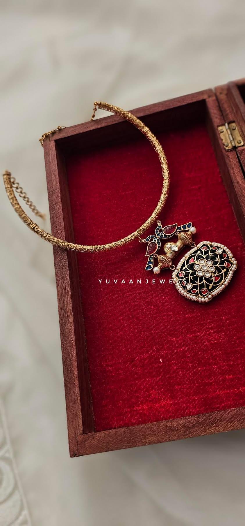 Ridhha hasli necklace - Image 6