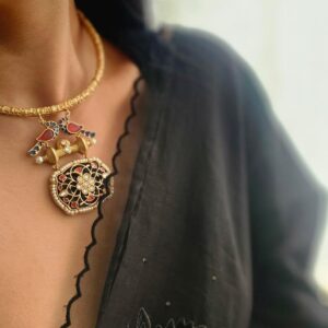 Ridhha hasli necklace