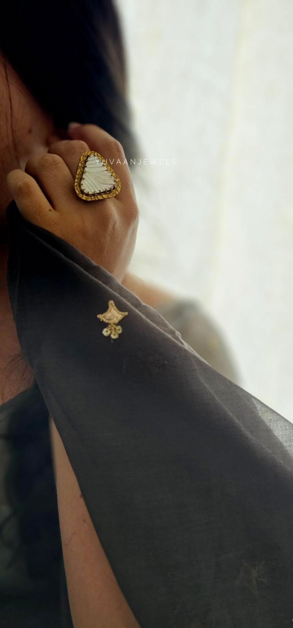 Raya handcrafted ring (tri)