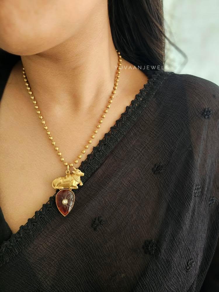 Neeladri long necklace