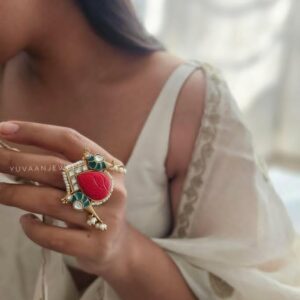 Pihu Handcarved ring