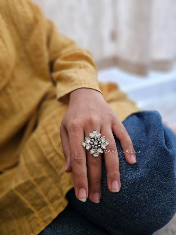 Nikhaat adjustable ring