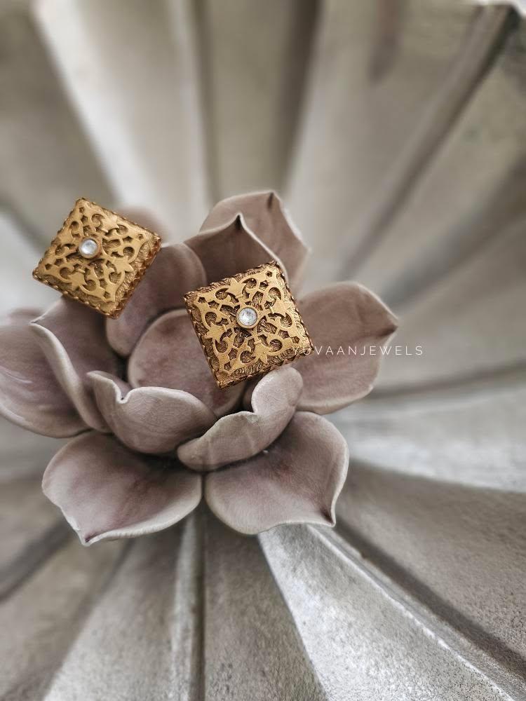 Reyana gold choker - Image 20