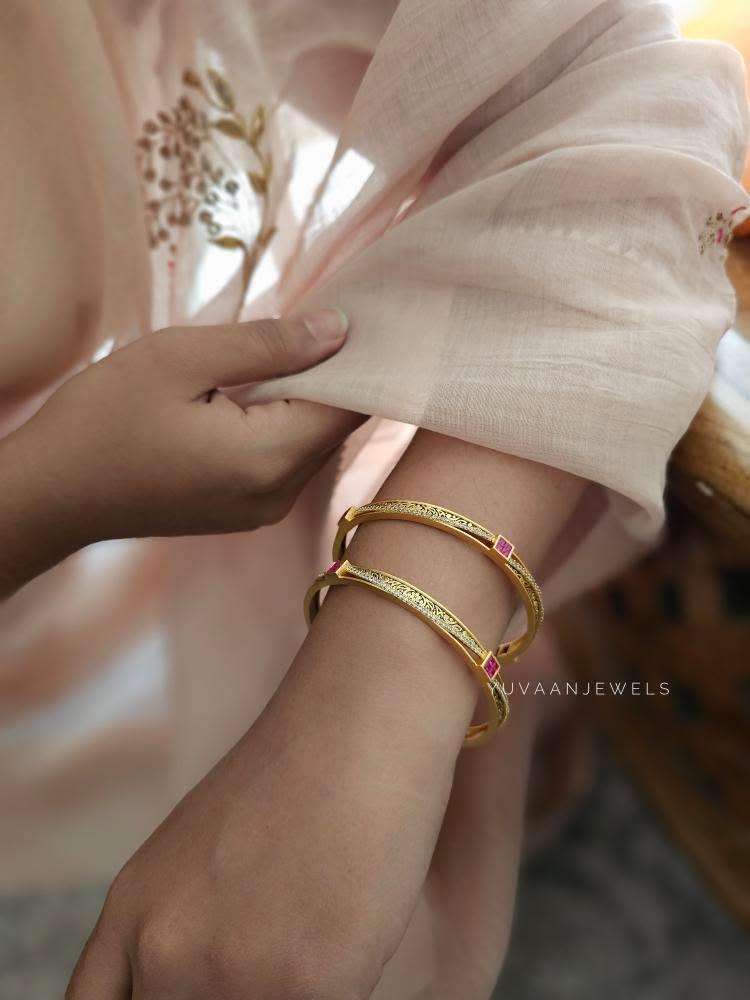 Prajakta delicate bangles - Image 5
