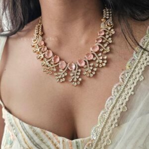 Solana quartz and polki necklace