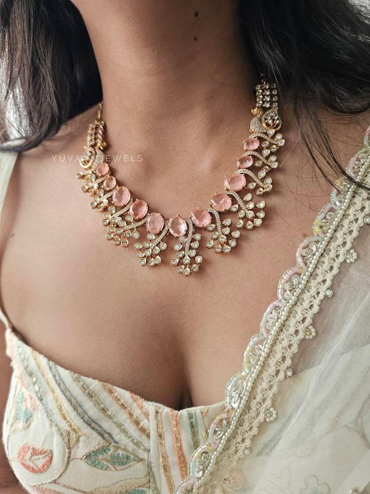 Solana quartz and polki necklace