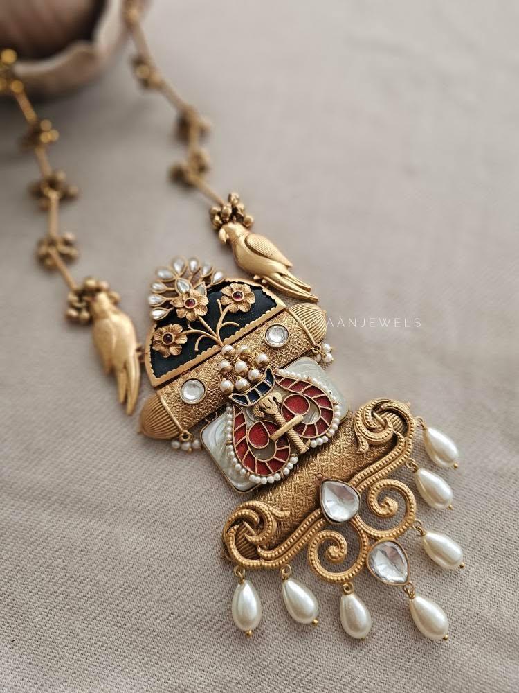 Suraya handcrafted long necklace - Image 17