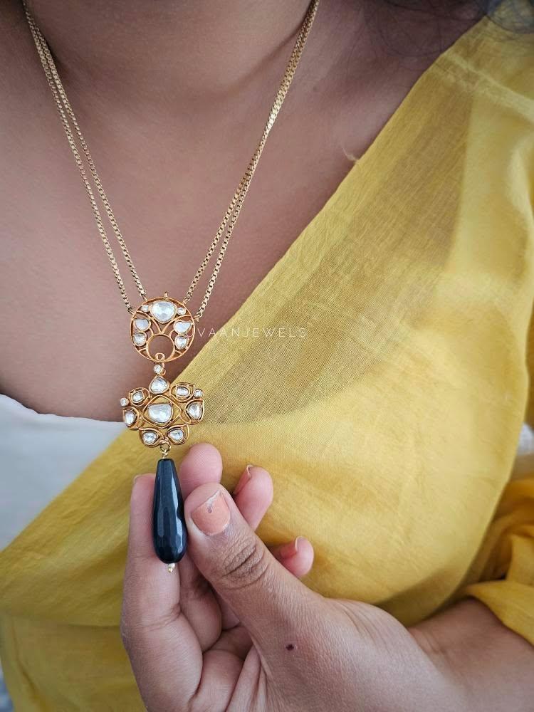 Maahi delicate necklace